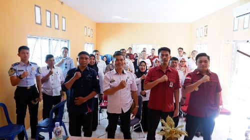 Kanim Parepare Gelar Rapat Pembentukan Desa Binaan dan Sosialisasi E-Paspor