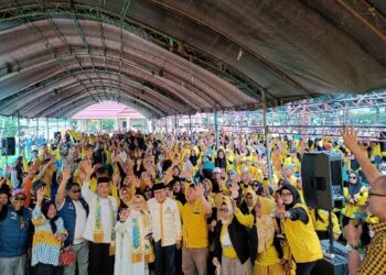 Semangat Membara, Pendukung dan Simpatisan Komitmen Menangkan Erat Bersalam
