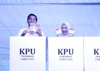 Andi Nurhaldin Nurdin Halid dan Keluarga Kompak Mencoblos di Pilkada Serentak 2024