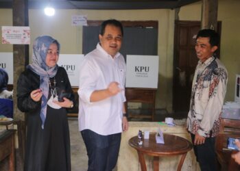 Pengawas TPS 009  Usir Wartawan saat Liput Calon Wakil Bupati 