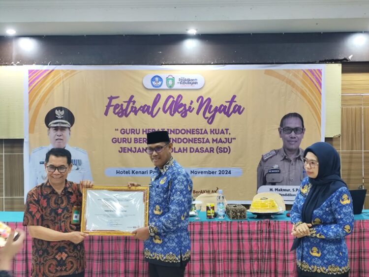 ⁠Tercepat Bentuk TPPKS, Dinas Pendidikan Parepare Kembali Raih Dua Penghargaan