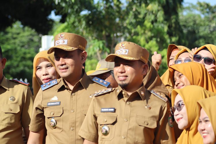 Tasming Hamid dan Hermanto Pimpin Apel Perdana di Kantor Sekretariat Daerah Parepare