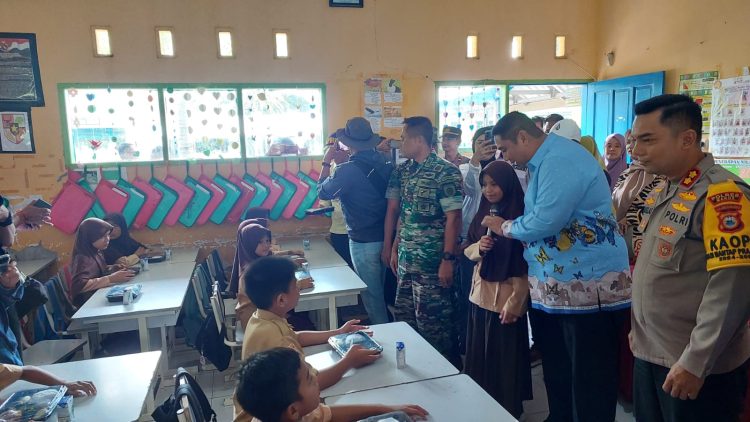 Dukung Program Nasional, Apdesi Maros Luncurkan Simulasi Makan Bergizi Gratis