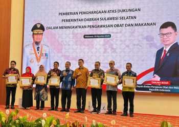 Maros Raih Penghargaan dari BPOM