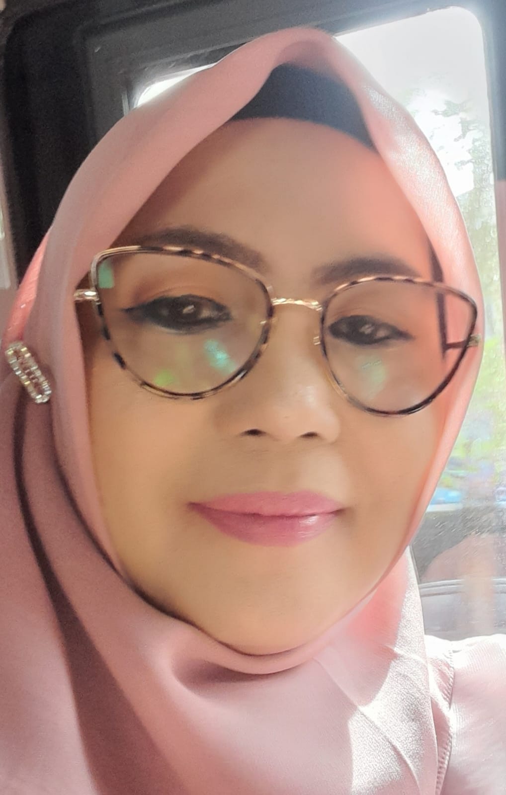 Efisiensi dan Inovasi Keuangan di Era Ekonomi Digital: Analisis Dampak Digital Banking dan Cryptocurrency