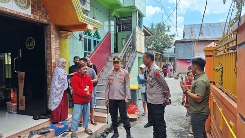 Kapolres Parepare Kunjungi Korban Kebakaran, Sampaikan Dukacita.