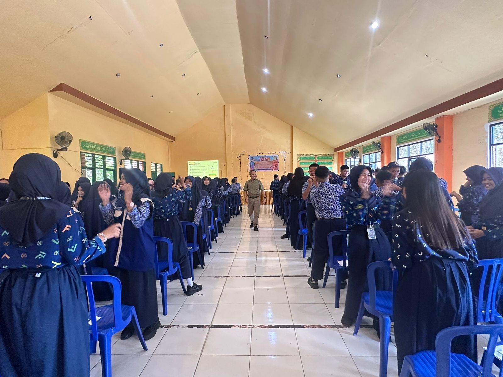 Berbagi dengan Cara Berbeda, Coach Eko Ariyadi Hadirkan Kelas Inspirasi yang Komunikatif