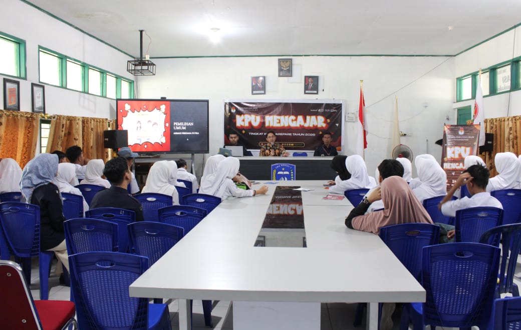 Game interaktif dan Debat Mini bertema Kepemiluan pada Program KPU Mengajar di SMKN 1 Parepare
