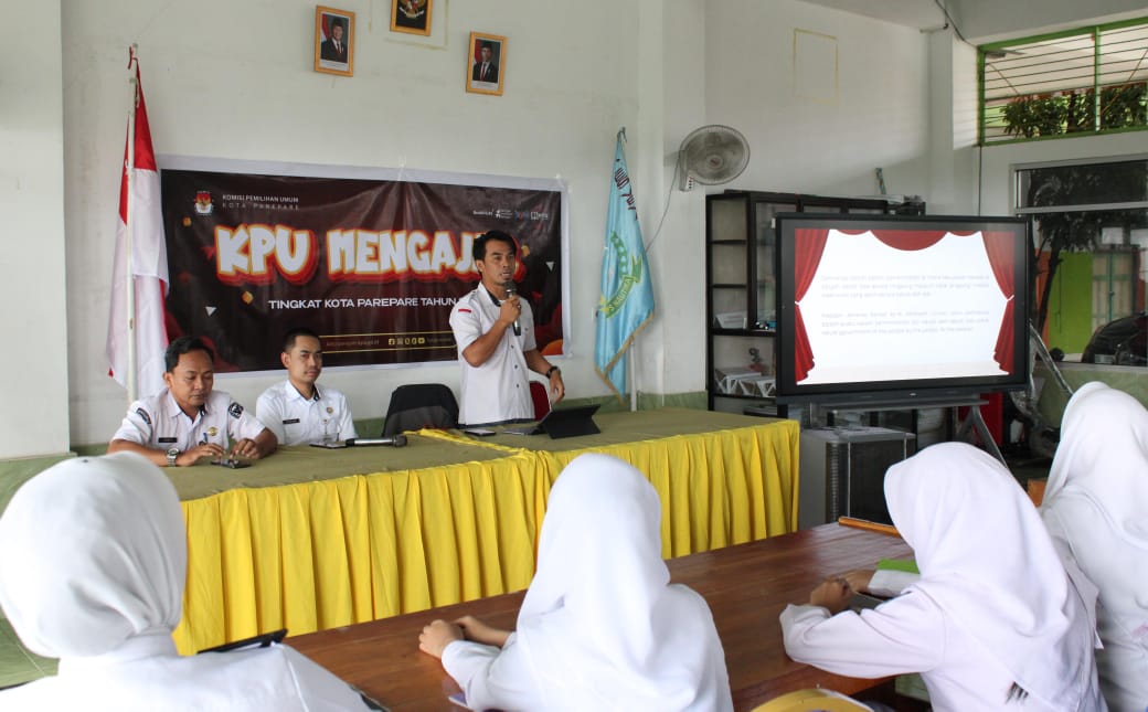 Program KPU Mengajar Hadir di SMK Bahari Parepare, Edukasi Pemilih Pemula tentang Demokrasi dan Kepemiluan